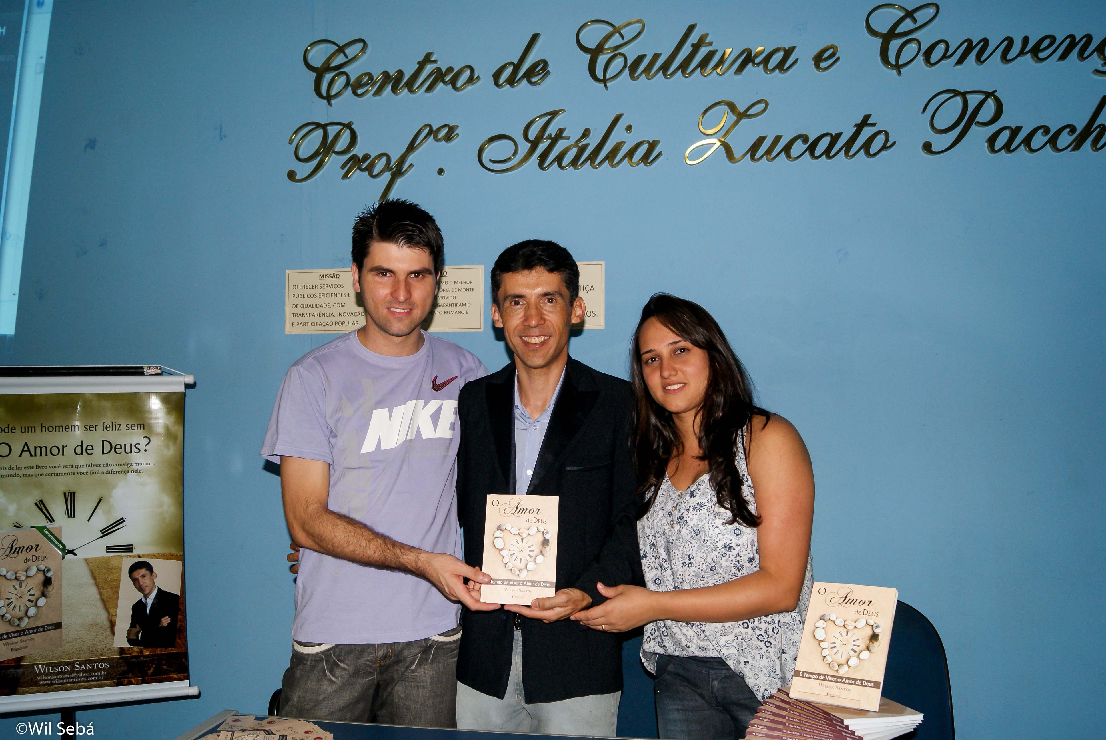 Sessão de Autógrafos Monte Sião/MG